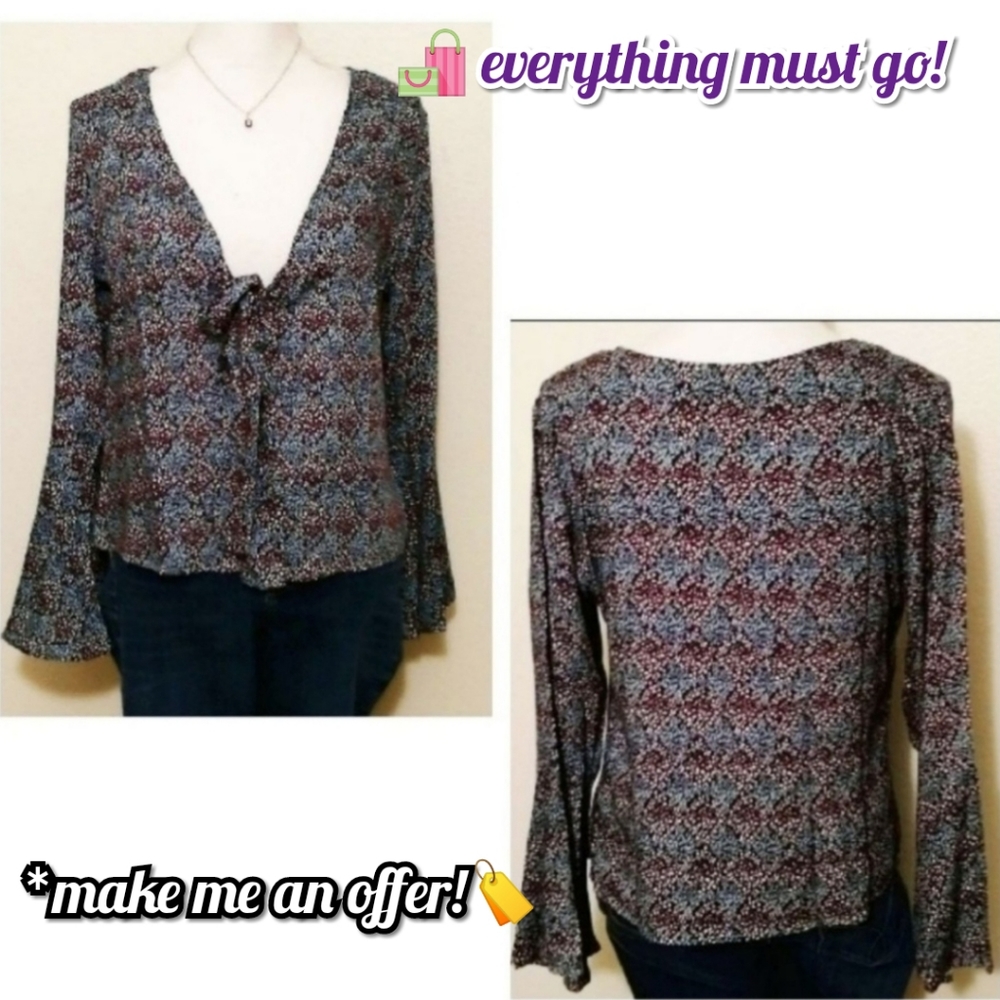 💖V-Neck Cropped Blouse w Tie & Flared Sleeves